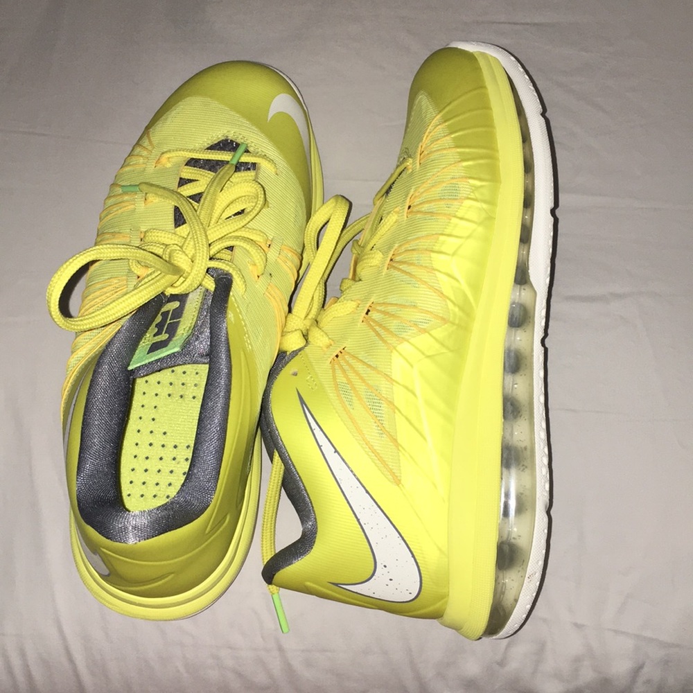 Nike shoes